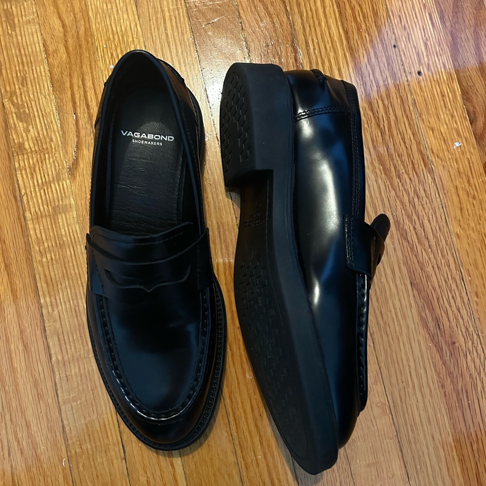 Vagabond Naima Loafer